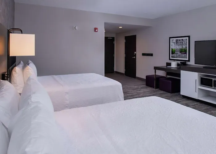 Hampton Inn & Suites Winston-Salem Downtown